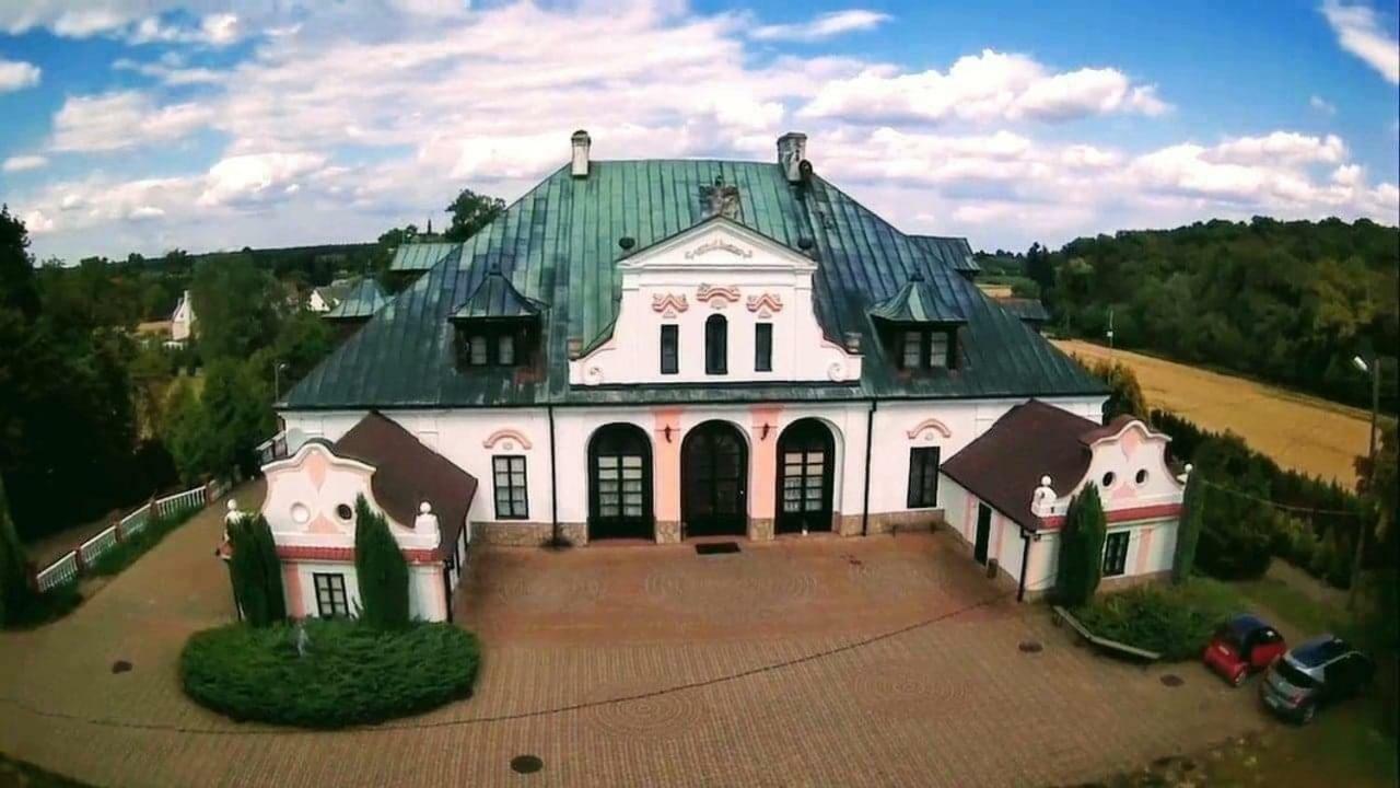 Palac W Czyzowie Szlacheckim Czyzow Szlachecki Exterior photo